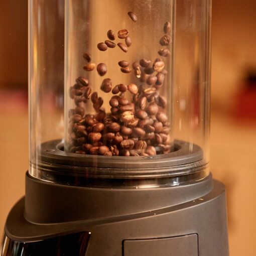 Close up achter glas - premium koffiebrander voor thuis